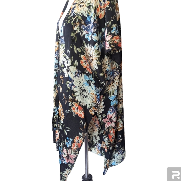 Twig & Arrow Kimono Cardigan One Size Black Floral Open Long Side Slits Flowy - Picture 5 of 5